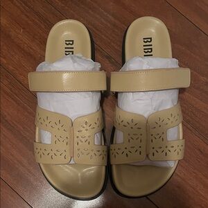 Bibi Lou Women's Cream Sandals